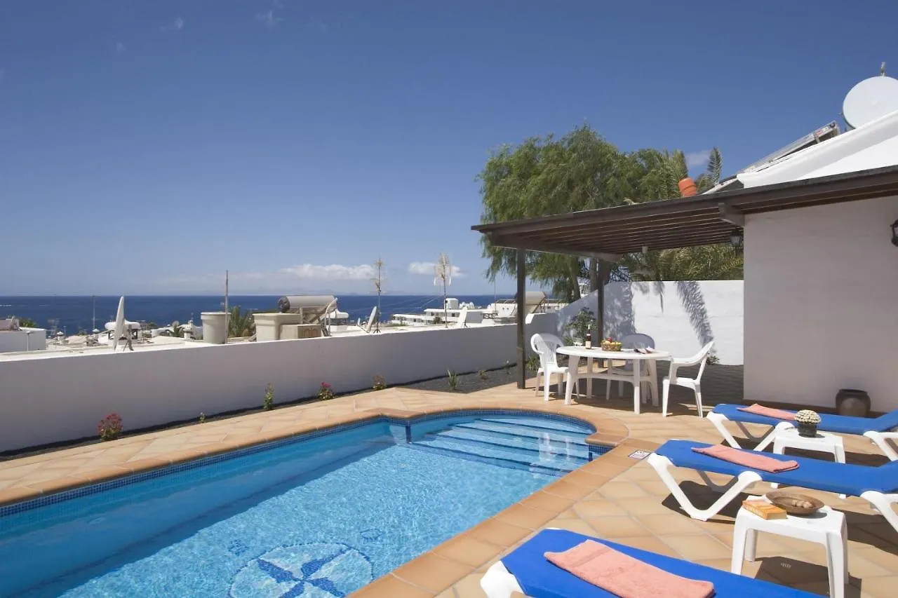 2 Bedroom Villa 'The Bungalow' With Private Heated Pool. Puerto del Carmen
