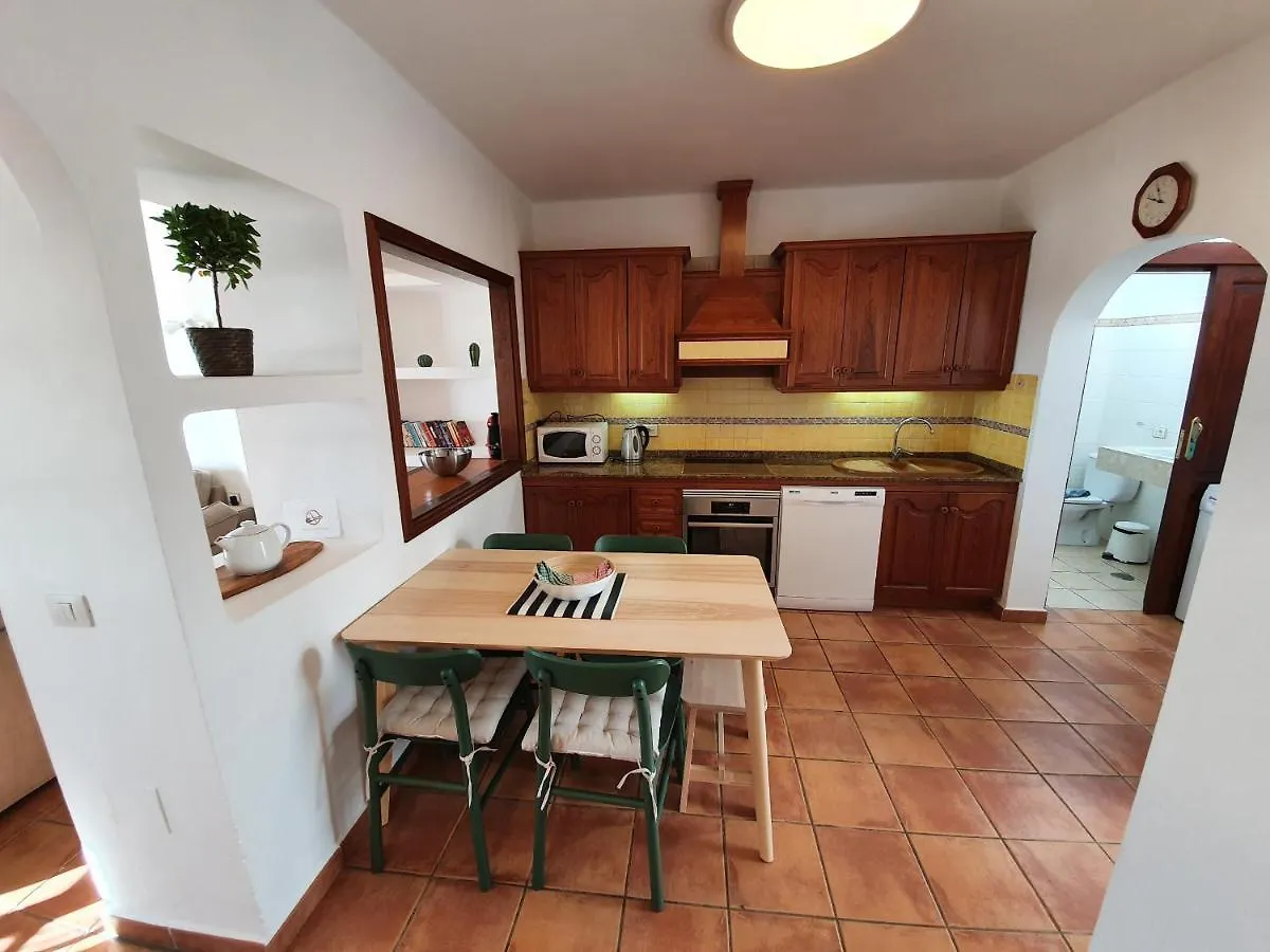 2 Bedroom Villa 'The Bungalow' With Private Heated Pool. Puerto del Carmen   Puerto del Carmen (Lanzarote)